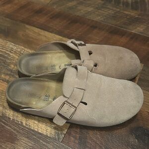 Birkenstock Taupe Suede Clogs with Buckle